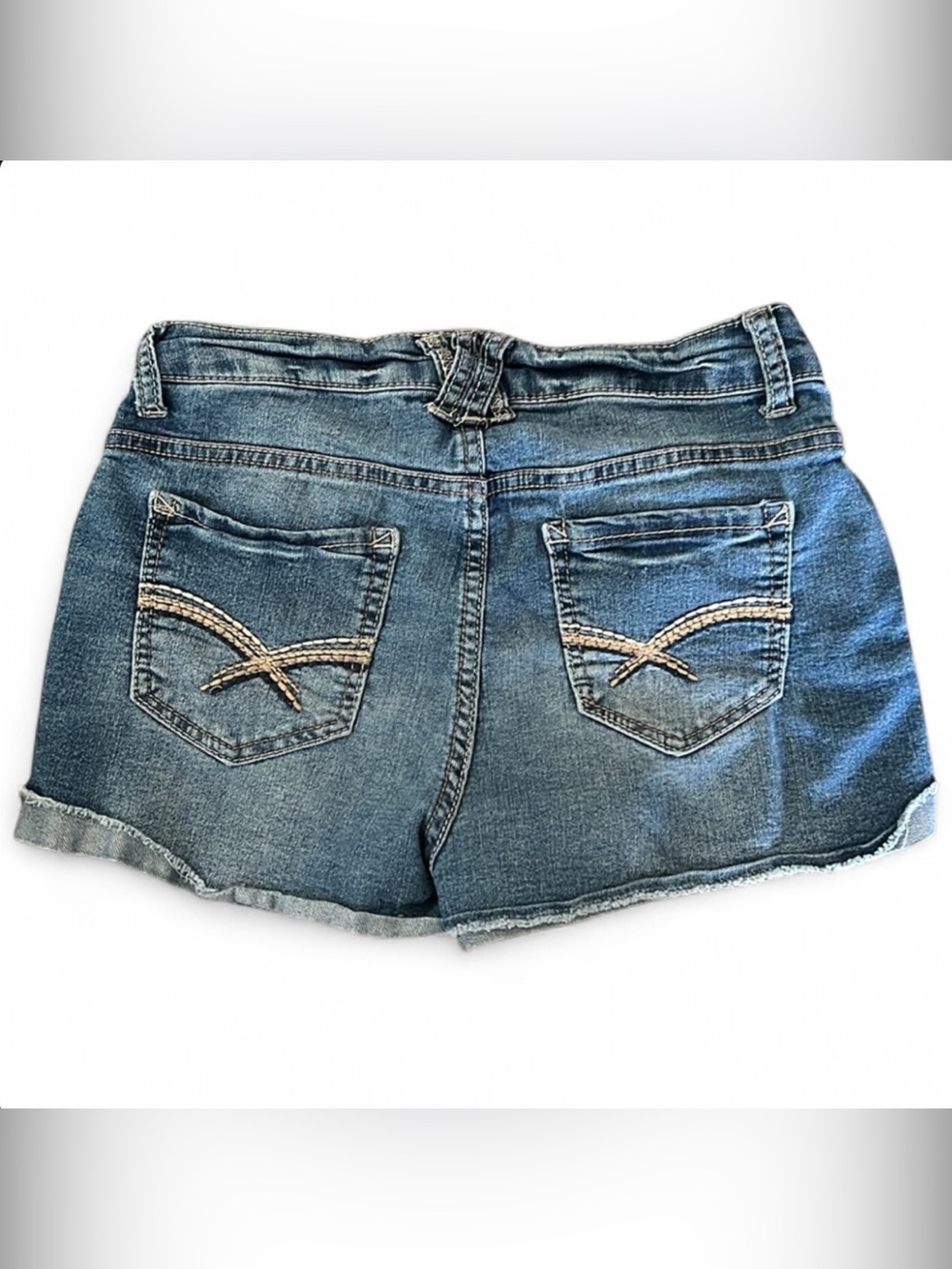 WallFlower Shorts - Picture 6 of 7